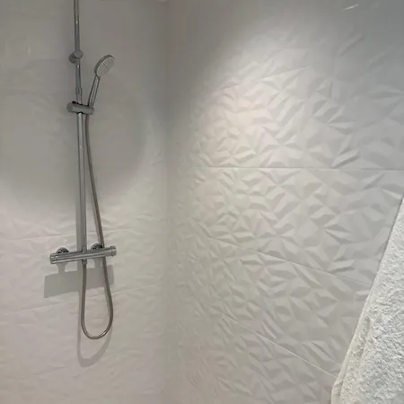 Apartment Capsule - Lumina *