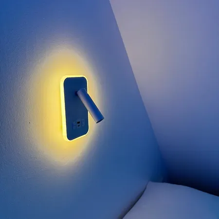 Capsule - Lumina *