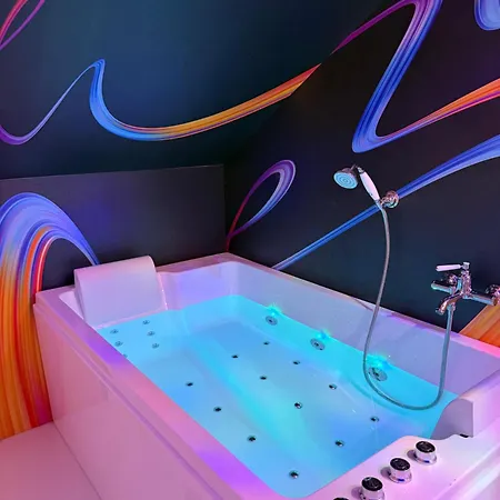 Apartment Capsule - Lumina