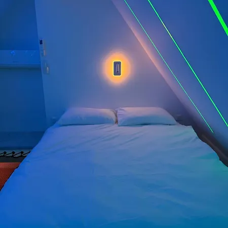 Apartament Capsule - Lumina *